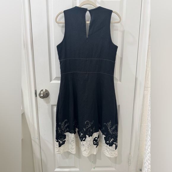 Ann Taylor Black and White Floral Midi Dress - Picture 4 of 5